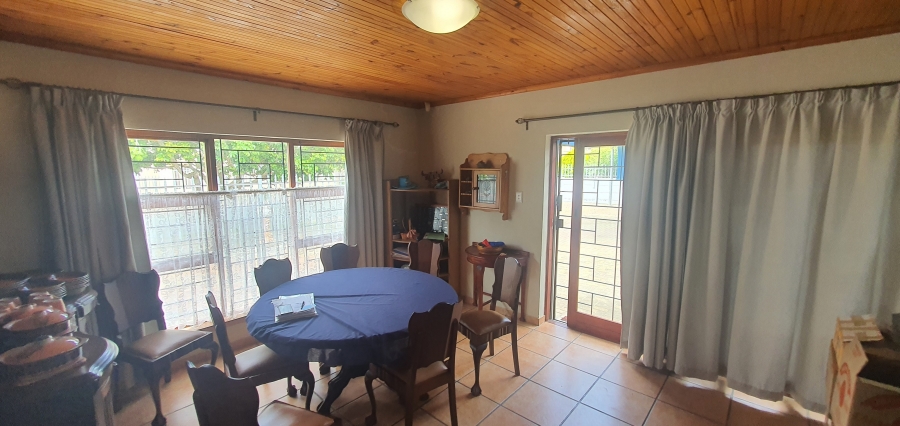 3 Bedroom Property for Sale in Heiderand Western Cape